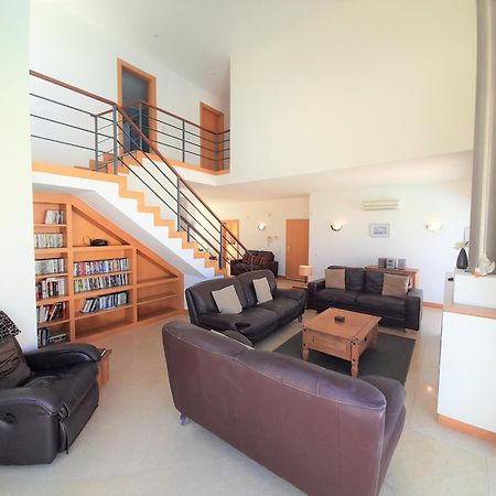 Villa Paula With Private Pool Close To The Beach And Strip Albufeira Kültér fotó